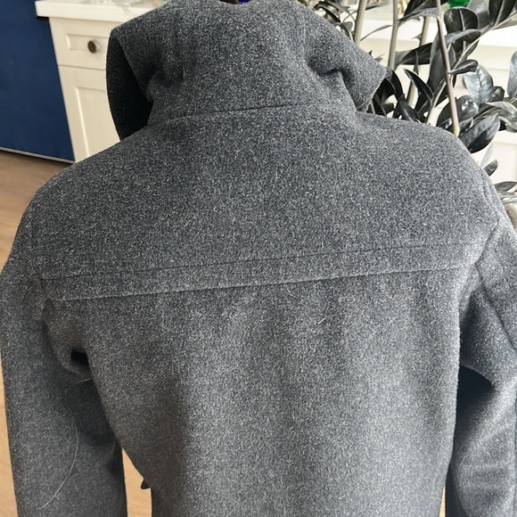 EUC Burton jacket - Picture 14 of 17